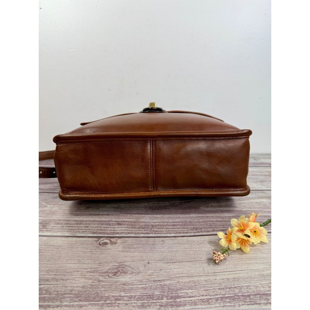 SOLD***COACH Willis #9927 Brown Leather Crossbody HandBag Beautiful Condition - Picture 7 of 17